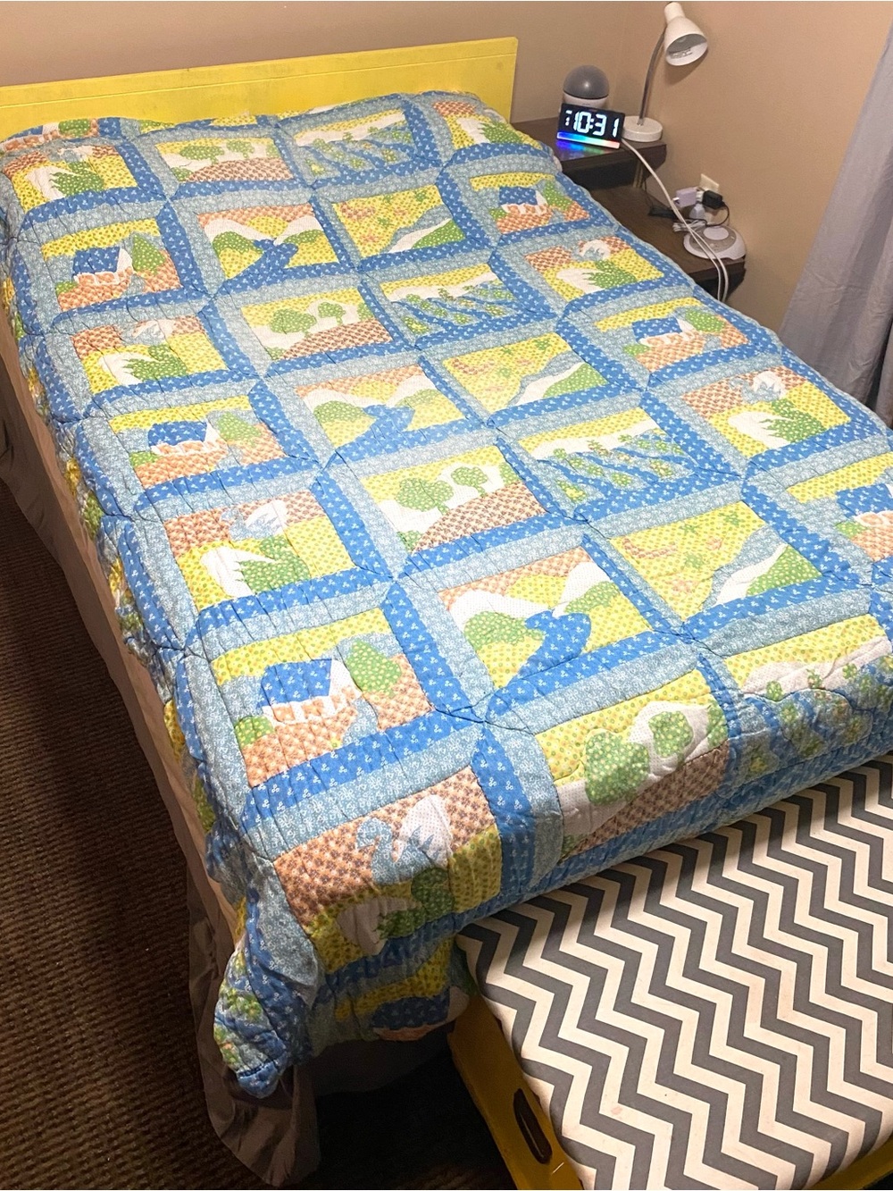 Vintage 70’s Montgomery Ward Quilted Patchwork Style Cottagecore Twin Comforter